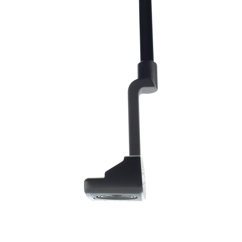 /content/dam/images/golfdigest/fullset/hotlist-2024/blade-putters/Never Compromise Reserve 1 Satin_BP_TOE.jpg